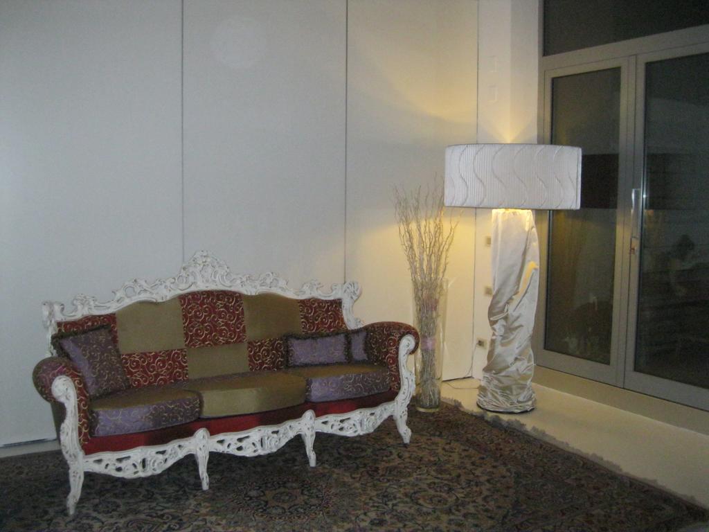 سستو سان جوفاني A14 Business Suite الغرفة الصورة