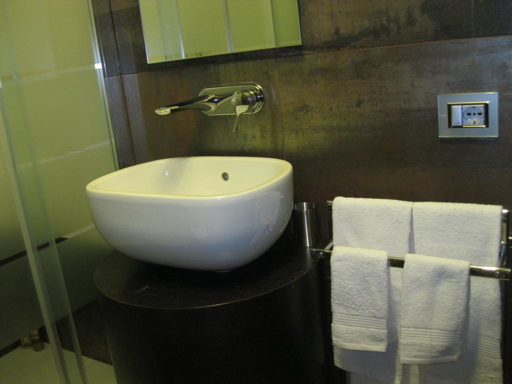 سستو سان جوفاني A14 Business Suite الغرفة الصورة