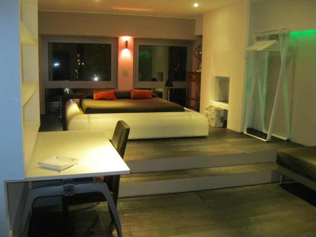 سستو سان جوفاني A14 Business Suite الغرفة الصورة